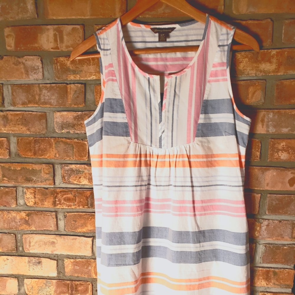 Breathable ,Lightweight Tommy Bahama Women's Sundress - Great Condition